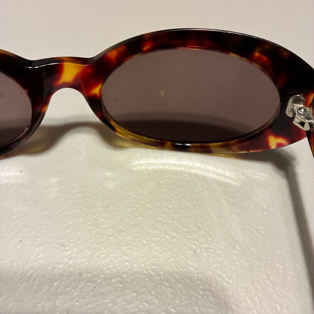 Vintage Gucci GG 2413/S 02Y Oval Tortoise Sunglasses Brown Made In Italy READ - Picture 14 of 16